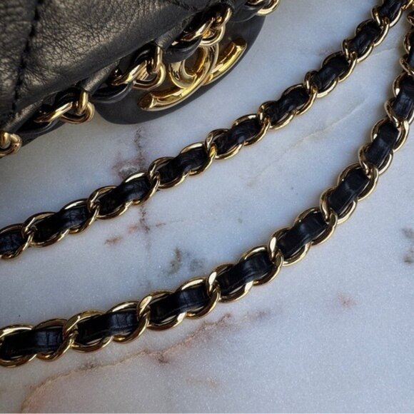 Chanel Chain Me Medium Single Flap - Picture 8 of 16